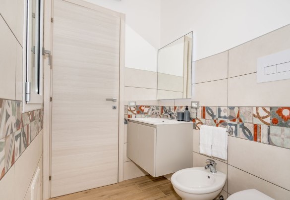 Il moderno bagno con doccia - Dama dei Venti