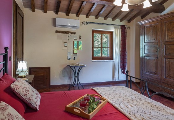 Double bedroom on the first floor - Dimora Alessandra