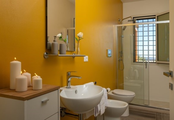 Il bagno ensuite con doccia n. 3 - Dimora degli Ulivi