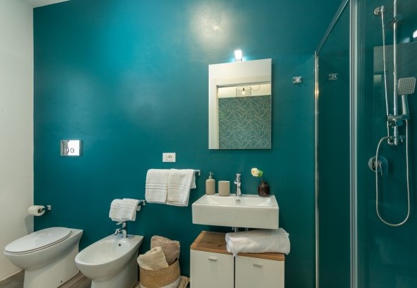 Il bagno ensuite con doccia n.4 - Dimora degli Ulivi