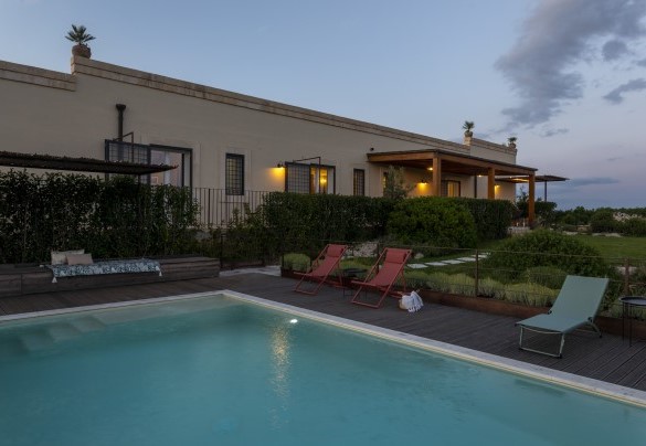 La zona piscina  - Dimora degli Ulivi	