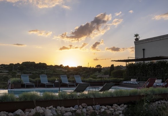 La piscina al tramonto - Dimora degli Ulivi
