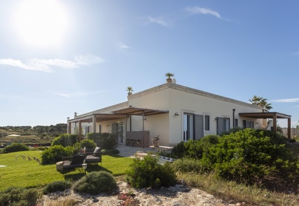 Il giardino che circonda la casa - Dimora degli Ulivi	