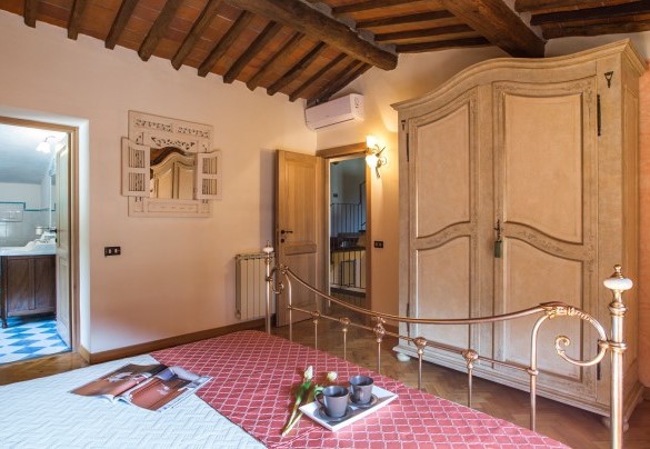 Double bedroom n.2 with an-suite bathroom on the first floor – Dimora La Torre di Bussotto 