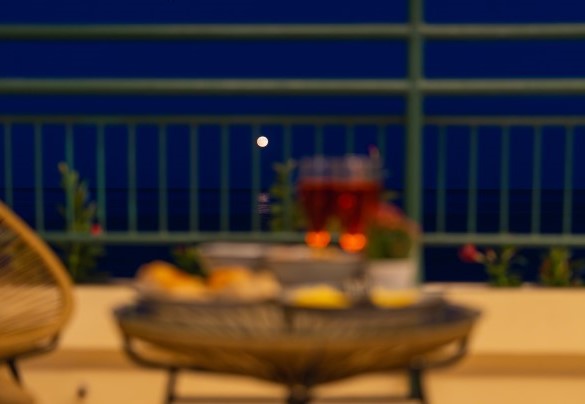 Il privilegio di un simil affaccio nelle sere di luna piena… – Dimora Mareblu