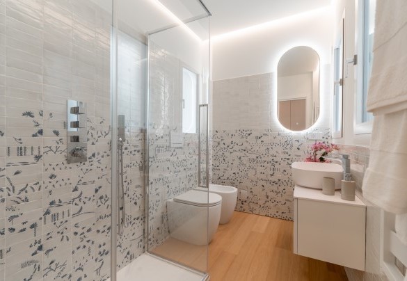Bagno con doccia n.1 – Dimora Mareblu
