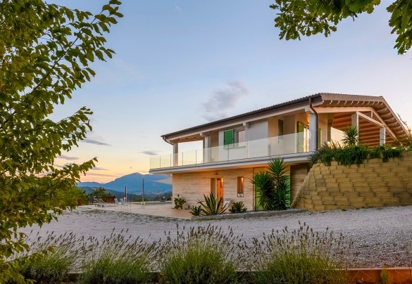 The villa at sunset - Dimora Montefalcone