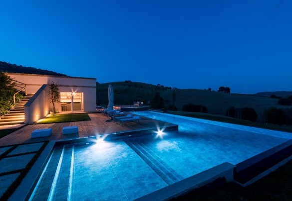 The pool's illumination - Dimora Montefiore
