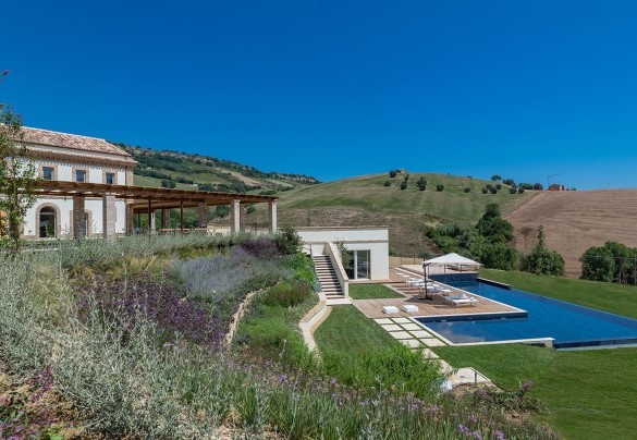 The property nestled among the hills - Dimora Montefiore