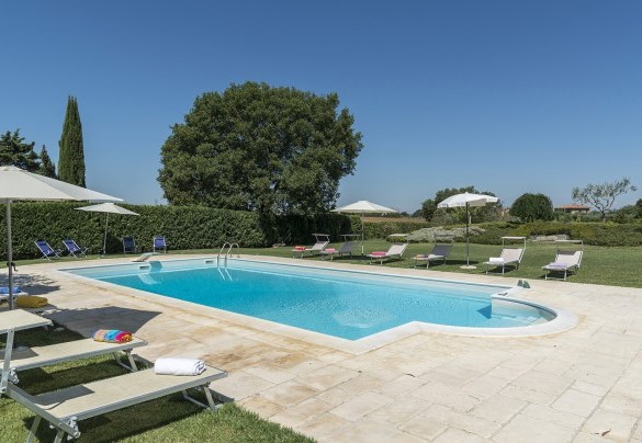 La piscina ad uso esclusivo - Dimora Rovena
