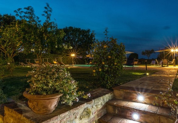 La piscina al tramonto - Dimora Rovena  