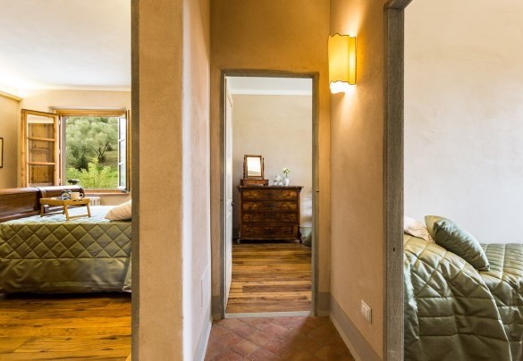 Camere n. 3, 4, 5 al primo piano. AP2 – Dimora San Germano