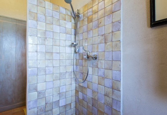 Bagno con doccia n.2 accanto alla camera n.2. AP1 – Dimora San Germano