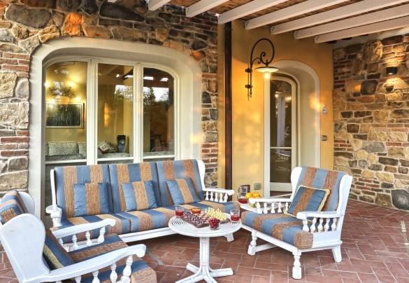L’entrata principale alla villa – Dimora San Jacopo