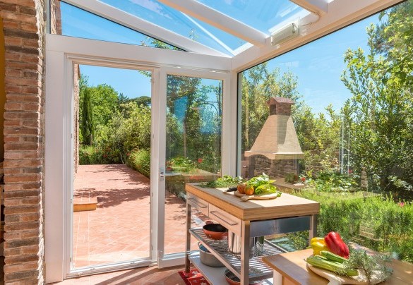 La cucina principale con accesso sull’esterno – Dimora San Jacopo