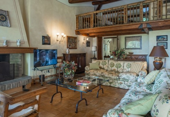 Salotto con zona Tv – Dolce Collina