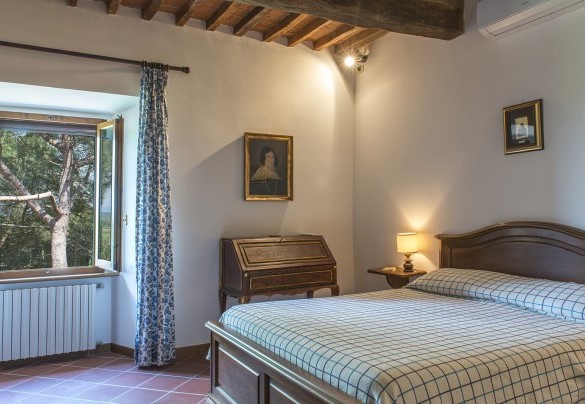 La meravigliosa camera matrimoniale al primo piano - Fattoria L'Olmo Rosso