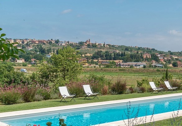I bellissimi borghi del Chianti all'orizzonte - Fattoria L'Olmo Rosso
