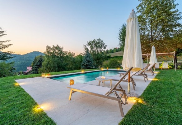 Romantic atmospheres at dusk – Ferrero Country House