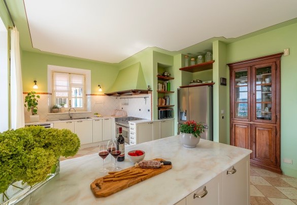The large, fully equipped kitchen – Ferrero Country House