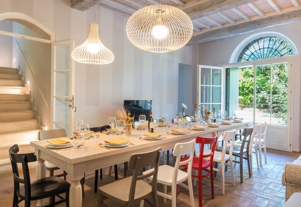 Living con zona pranzo al piano terra - Finestra su Siena