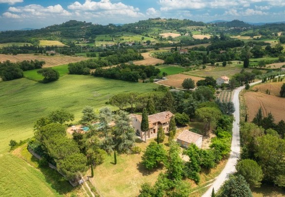 La villa è circondata dalla natura - Fonte Pinella