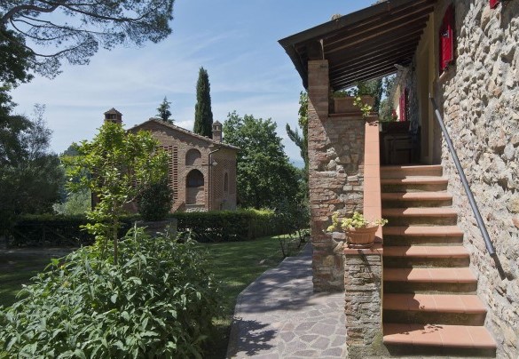 Giardino attorno alla villa - Frantusa 6+2