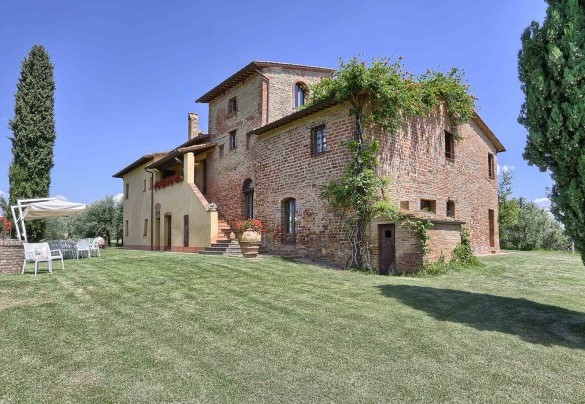 Il casale immerso nel verde giardino – Germagnana 