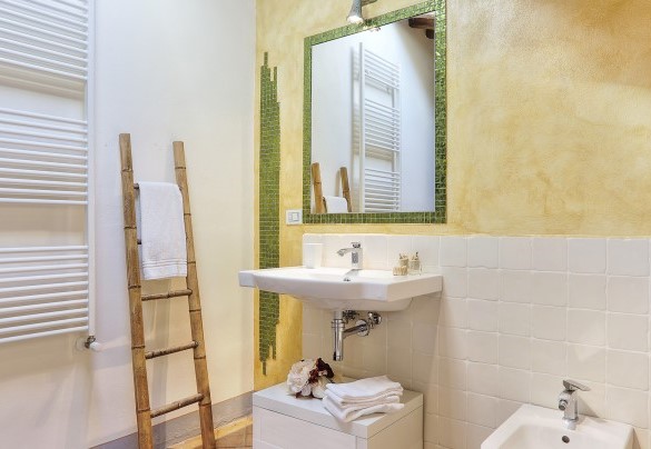 Bagno di servizio al primo piano – Germagnana 