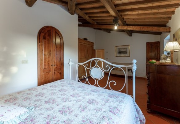 Double bedroom on the first floor, Unit A “Il Casale” - Gli Spilocchi    