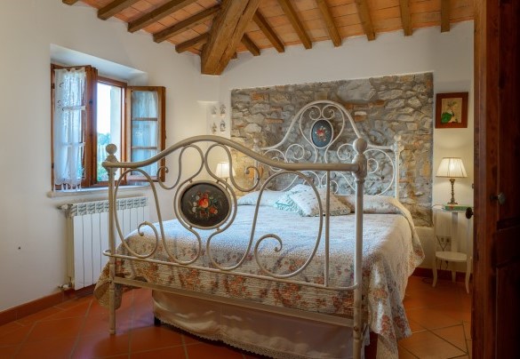 Double bedroom on the first floor, Unit A “Il Casale” - Gli Spilocchi    