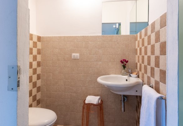 Ensuite bathroom n. 3 on the first floor –  I Lauri