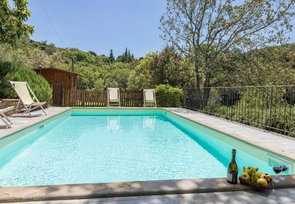 The splendid private pool with a splendid panoramoic view at only few steps from the Farmhouse