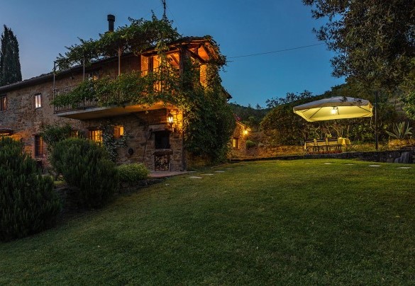 The night is coming at I Mandorli, lights, warm atmosphere, tranquillity and peace.
