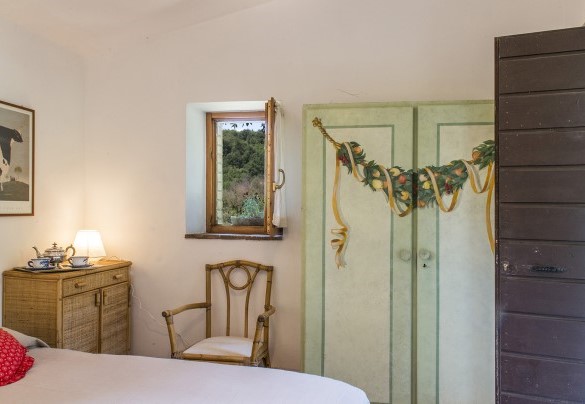 La camera matrimoniale con ingresso indipendente al piano terra. Casale - I Piantoni
