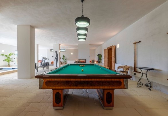 The billiards in the open space in the basement - I Tramonti