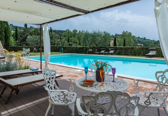 L'angolo relax perfetto per un aperitivo - Il Borgo 