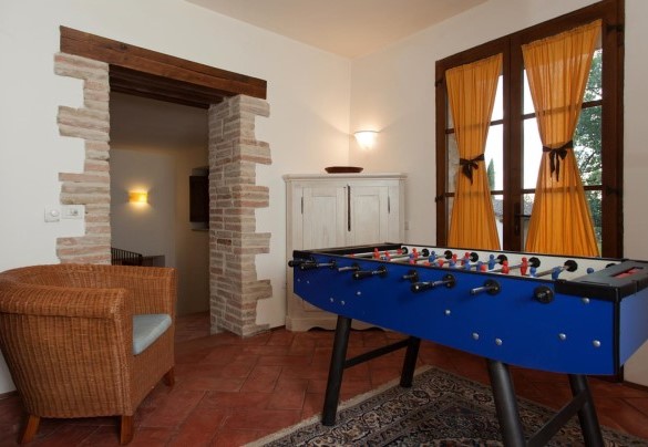 Biliardino al piano terra - Il Borgo 