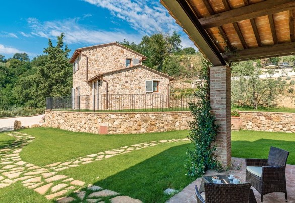 The farmhouses are surrounded by 5 hectares of land - Il Casale Di Manuele