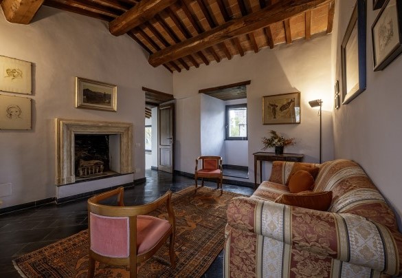 Salotto al primo piano in annesso 1 - Il Castellare