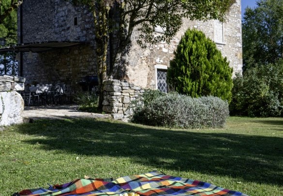 Zone relax all’ombra della pineta - Il Castellare
