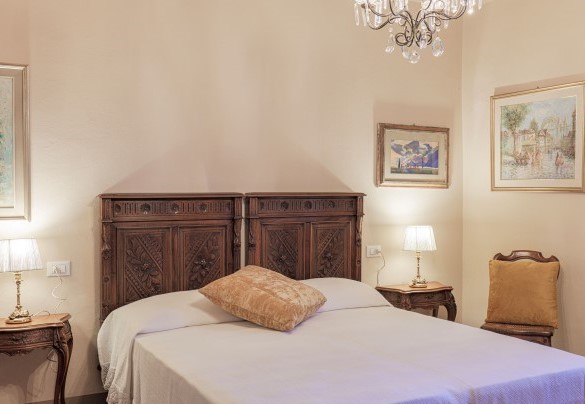 The double bedroom no. 5 with divisible beds on the first floor – Il Cerreto