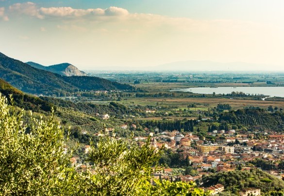 La villa panoramica sulla Versilia – Il Ciliegio Sul Lago 