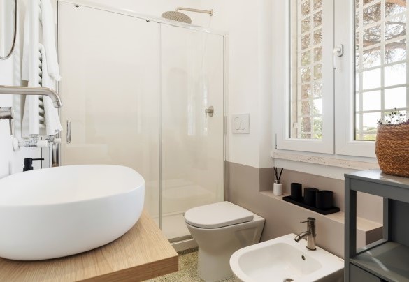 Bagno n.4 con doccia, en-suite alla camera doppia n.4 - Antico Ceraso