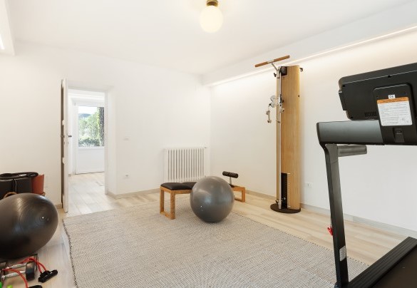 Sala palestra al piano inferiore con accesso diretto all’esterno - Antico Ceraso