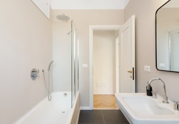 Bagno n.5 con vasca, en-suite alla camera doppia n.5 - Antico Ceraso
