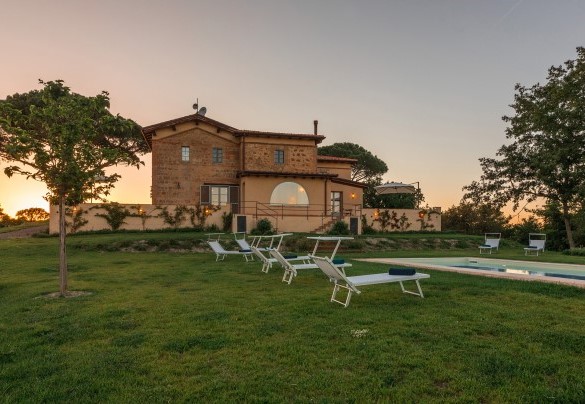Vista serale della villa  - Il Colle di Donna Ilaria