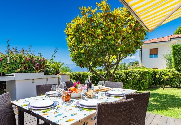Il giardino garantisce la massima privacy - Il Gabbiano