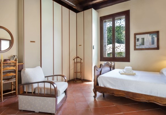 Double bedroom (1), on the ground floor - Il Giardino di Sibilla