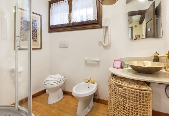 Bathroom with shower - Il Giardino di Sibilla